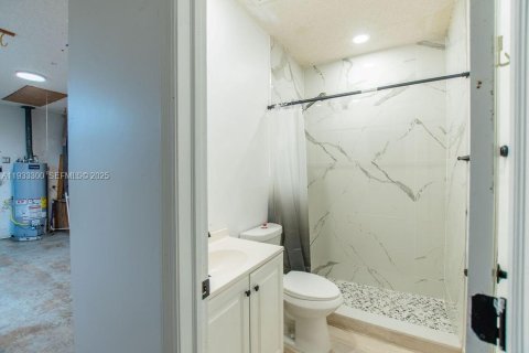 Casa en venta en Sunrise, Florida, 3 dormitorios, 103.96 m2 № 1991092 - foto 11