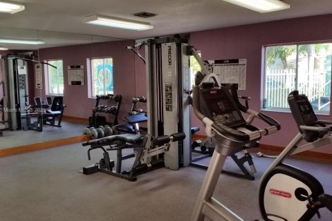 House in Deerfield Beach, Florida 2 bedrooms, 104.61 sq.m. № 1689342 - photo 22