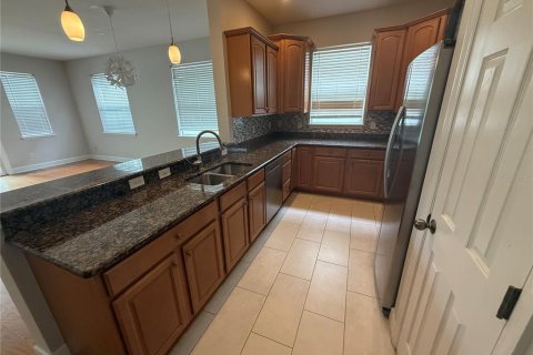 Adosado en alquiler en Orlando, Florida, 3 dormitorios, 163.51 m2 № 1912361 - foto 3