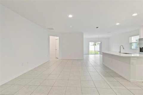 Villa ou maison à vendre à Davenport, Floride: 4 chambres, 174.28 m2 № 2149831 - photo 10