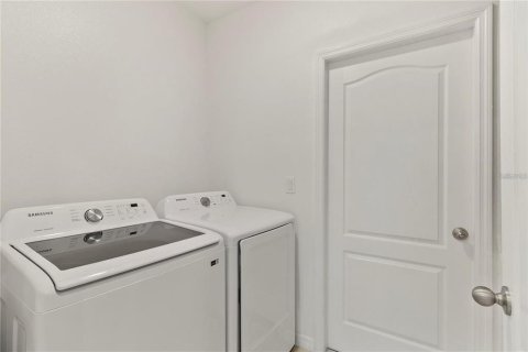 Villa ou maison à vendre à Davenport, Floride: 4 chambres, 174.28 m2 № 2149831 - photo 18
