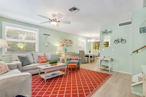 Condominio en venta en Holmes Beach, Florida, 2 dormitorios, 80.45 m2 № 1662439 - foto 10