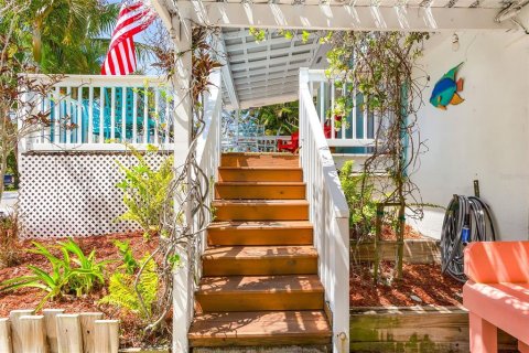Condominio en venta en Holmes Beach, Florida, 2 dormitorios, 80.45 m2 № 1662439 - foto 3
