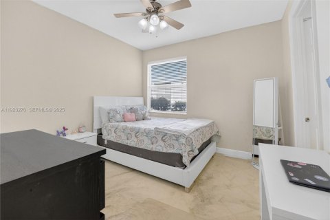 Купить виллу или дом в Мирамар, Флорида 4 спальни, 226.96м2, № 2076712 - фото 8