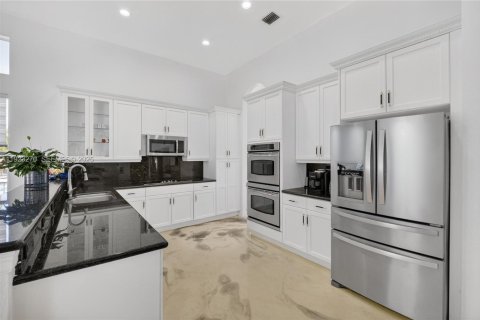 Купить виллу или дом в Мирамар, Флорида 4 спальни, 226.96м2, № 2076712 - фото 19