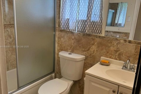 Condo in Plantation, Florida, 2 bedrooms  № 2053194 - photo 11