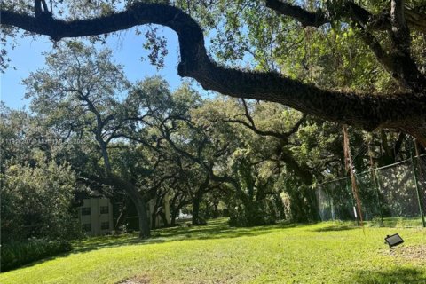 Copropriété à vendre à Miami, Floride: 2 chambres, 130.53 m2 № 1974481 - photo 18