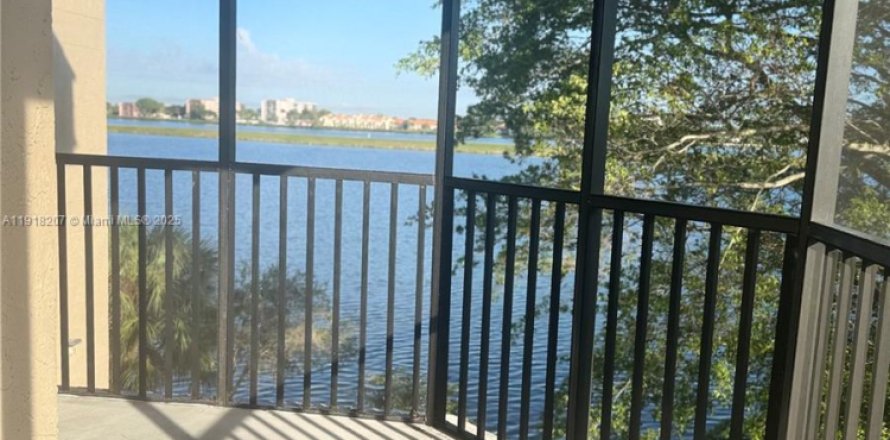 Condo à Miami, Floride, 2 chambres  № 1974481