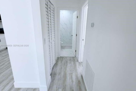 House in Boynton Beach, Florida 2 bedrooms, 145.48 sq.m. № 1995922 - photo 6