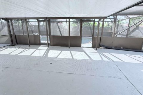 House in Boynton Beach, Florida 2 bedrooms, 145.48 sq.m. № 1995922 - photo 18