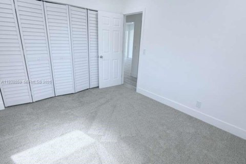 House in Boynton Beach, Florida 2 bedrooms, 145.48 sq.m. № 1995922 - photo 7