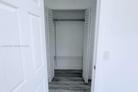 House in Boynton Beach, Florida 2 bedrooms, 145.48 sq.m. № 1995922 - photo 15