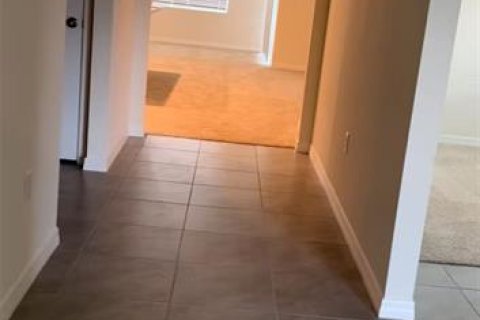 House in Lake Alfred, Florida 3 bedrooms, 157 sq.m. № 2208226 - photo 7