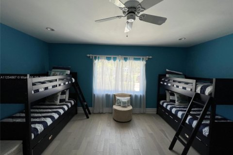 Снять в аренду виллу или дом в Марафон, Флорида 4 спальни, 418.06м2, № 2034560 - фото 15