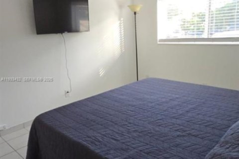 Copropriété à louer à Fort Lauderdale, Floride: 1 chambre, 52.95 m2 № 1991407 - photo 9