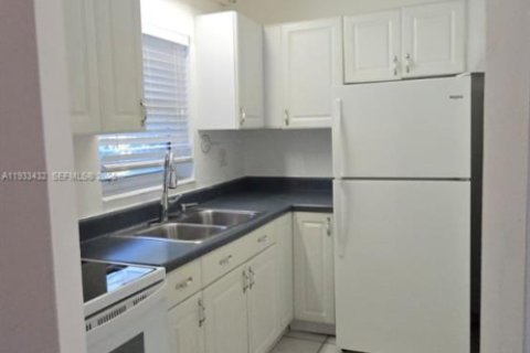 Copropriété à louer à Fort Lauderdale, Floride: 1 chambre, 52.95 m2 № 1991407 - photo 7