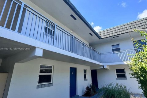 Copropriété à louer à Fort Lauderdale, Floride: 1 chambre, 52.95 m2 № 1991407 - photo 3