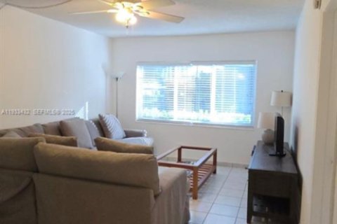 Copropriété à louer à Fort Lauderdale, Floride: 1 chambre, 52.95 m2 № 1991407 - photo 5
