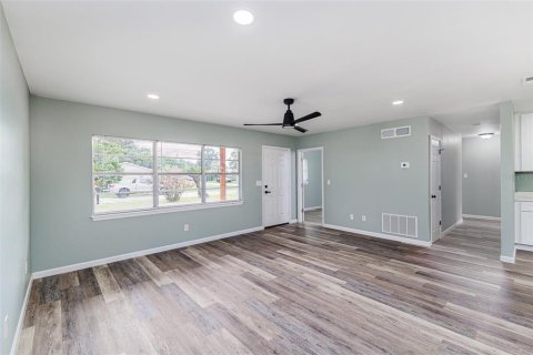 Casa en venta en Fern Park, Florida, 3 dormitorios, 138.24 m2 № 1907215 - foto 6