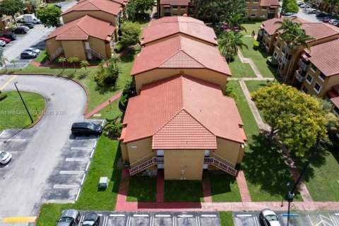 Condominio en venta en Miami, Florida, 3 dormitorios, 108.23 m2 № 2031757 - foto 28