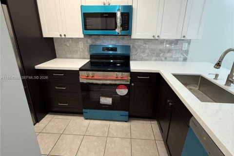 Condominio en venta en Miami, Florida, 3 dormitorios, 108.23 m2 № 2031757 - foto 23