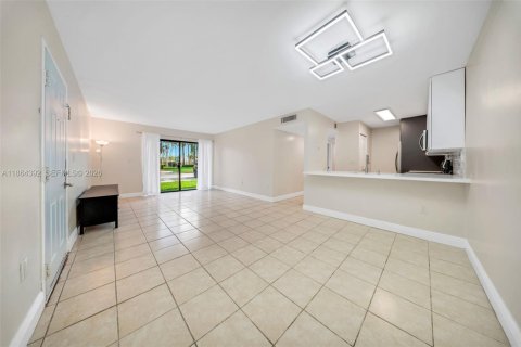 Condominio en venta en Miami, Florida, 3 dormitorios, 108.23 m2 № 2031757 - foto 6