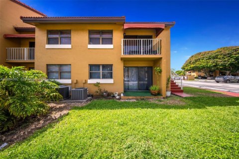 Condominio en venta en Miami, Florida, 3 dormitorios, 108.23 m2 № 2031757 - foto 5