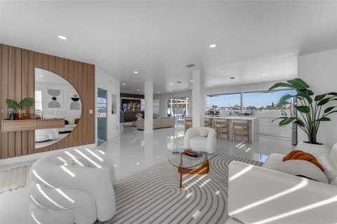 Купить виллу или дом в Хомстед, Флорида 4 спальни, 219.25м2, № 2030262 - фото 6