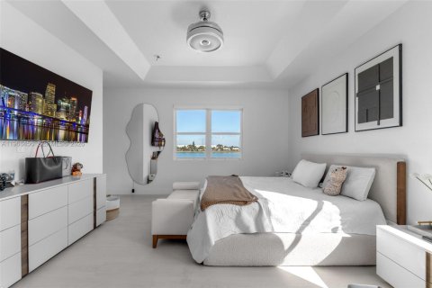 Купить виллу или дом в Хомстед, Флорида 4 спальни, 219.25м2, № 2030262 - фото 22