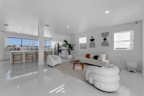 Купить виллу или дом в Хомстед, Флорида 4 спальни, 219.25м2, № 2030262 - фото 5