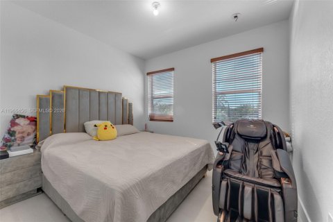 Купить виллу или дом в Хомстед, Флорида 4 спальни, 219.25м2, № 2030262 - фото 20