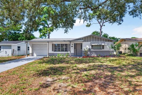 Villa ou maison à Holiday, Floride 3 chambres, 93.27 m2 № 2354525