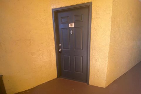 Condo in Orlando, Florida, 1 bedroom № 2101516 - photo 2