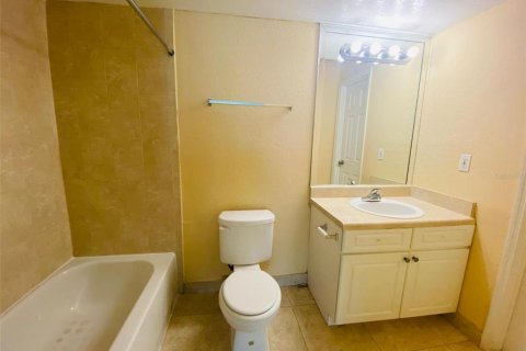 Condo in Orlando, Florida, 1 bedroom № 2101516 - photo 13