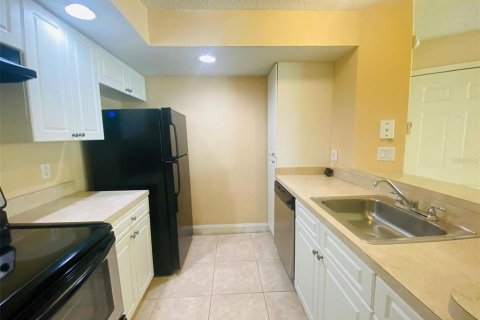 Condo in Orlando, Florida, 1 bedroom № 2101516 - photo 7