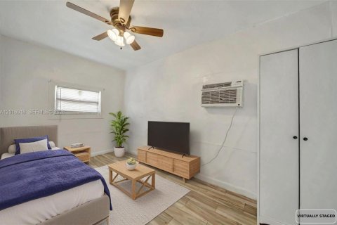 House in Miami Gardens, Florida 4 bedrooms, 136.38 sq.m. № 2087979 - photo 22