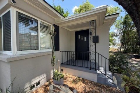 Villa ou maison à louer à Orlando, Floride: 3 chambres, 118.82 m2 № 2167680 - photo 3