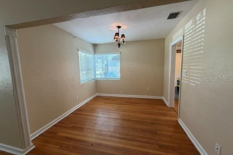 Villa ou maison à louer à Orlando, Floride: 3 chambres, 118.82 m2 № 2167680 - photo 13