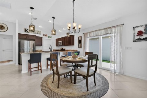 Casa en venta en The Villages, Florida, 2 dormitorios, 120.68 m2 № 2209412 - foto 11