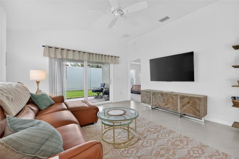 Casa en venta en The Villages, Florida, 2 dormitorios, 120.68 m2 № 2209412 - foto 17