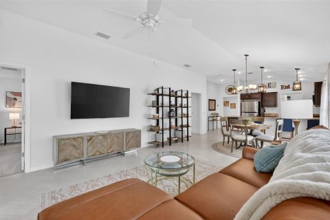 Casa en venta en The Villages, Florida, 2 dormitorios, 120.68 m2 № 2209412 - foto 15