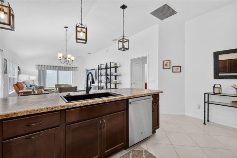 Casa en venta en The Villages, Florida, 2 dormitorios, 120.68 m2 № 2209412 - foto 8