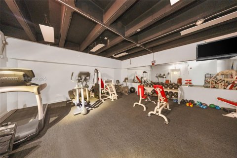 Copropriété à louer à Coral Gables, Floride: 41.81 m2 № 1977374 - photo 25