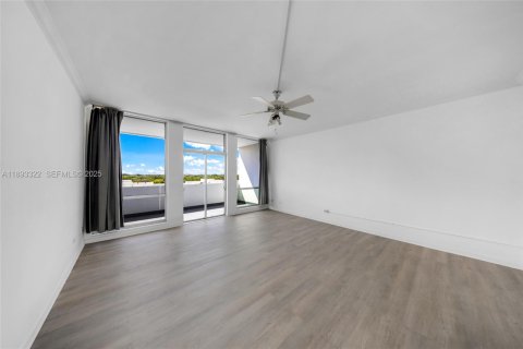 Copropriété à louer à Coral Gables, Floride: 41.81 m2 № 1977374 - photo 8