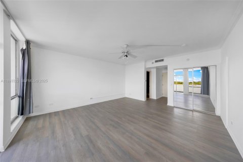 Copropriété à louer à Coral Gables, Floride: 41.81 m2 № 1977374 - photo 6
