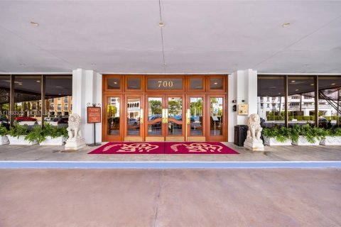 Copropriété à louer à Coral Gables, Floride: 41.81 m2 № 1977374 - photo 20