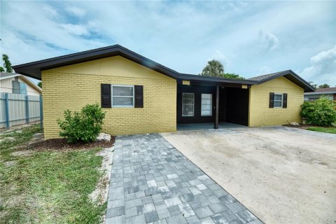 Apartment in Bradenton, Florida 2 bedrooms, 180.23 sq.m. № 2203905