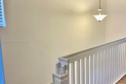 Adosado en alquiler en Hialeah, Florida, 3 dormitorios, 143.53 m2 № 2053336 - foto 30