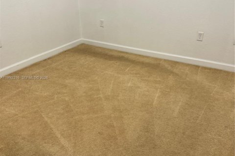 Adosado en alquiler en Hialeah, Florida, 3 dormitorios, 143.53 m2 № 2053336 - foto 21
