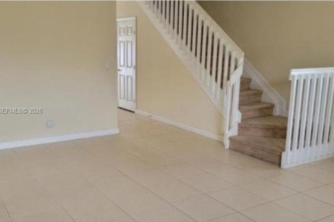 Adosado en alquiler en Hialeah, Florida, 3 dormitorios, 143.53 m2 № 2053336 - foto 10